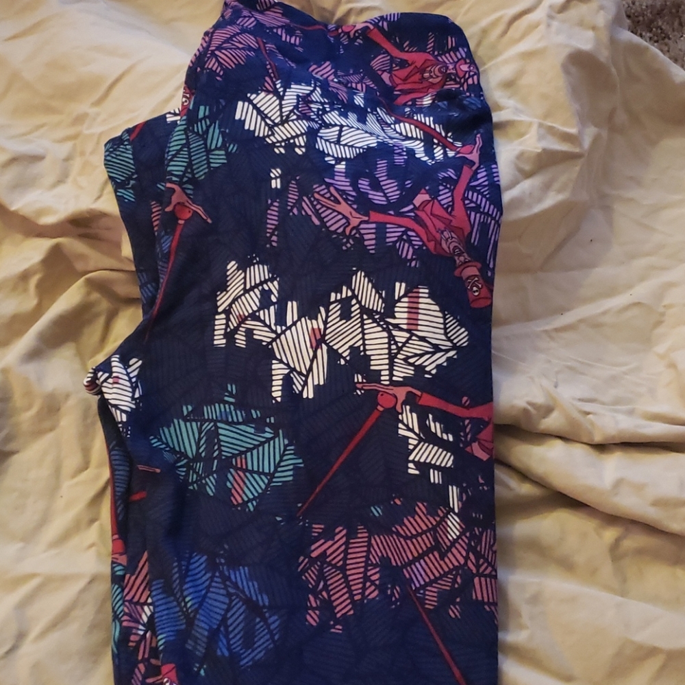 Lularoe disney leggings